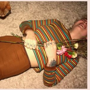 Retro cropped striped shirt